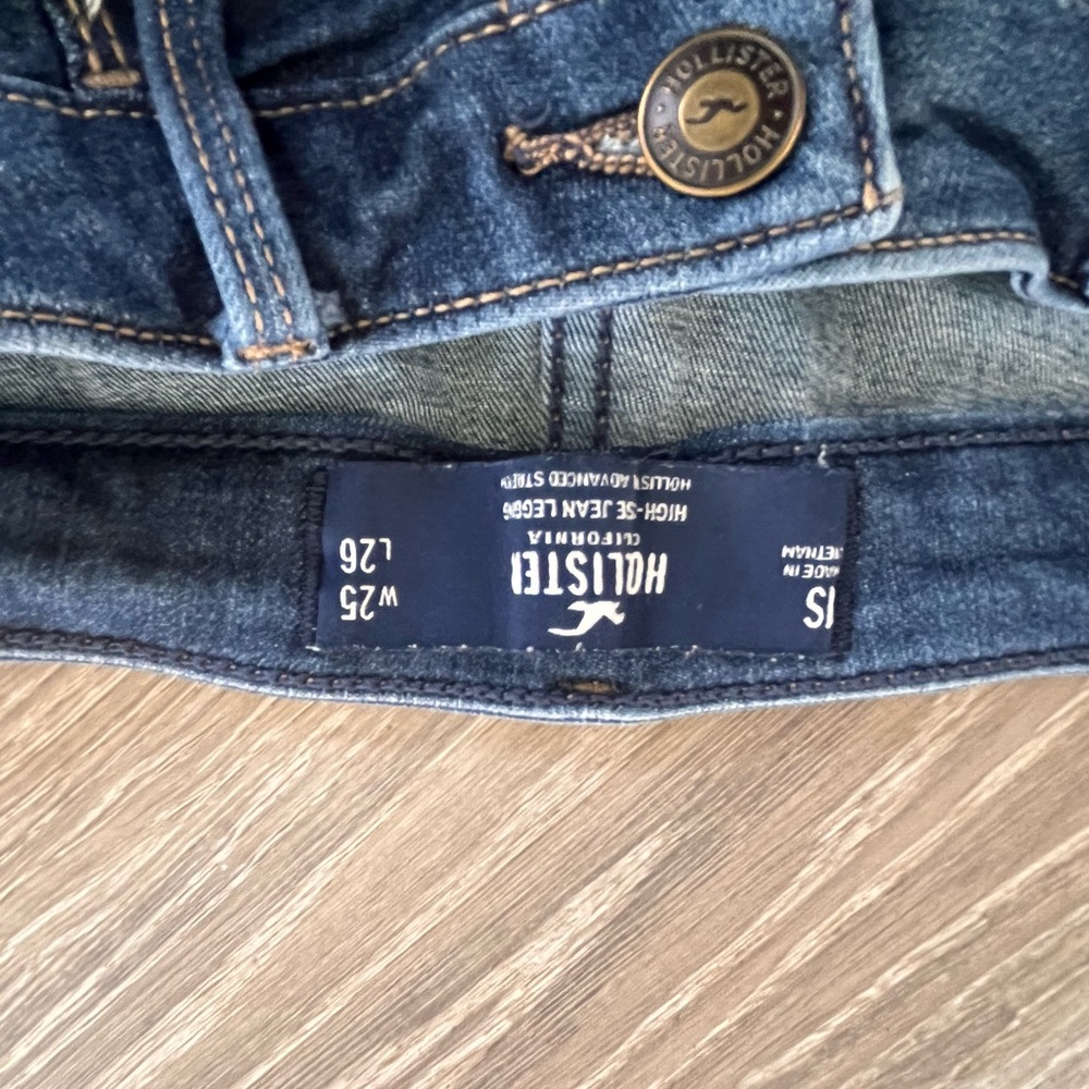 Hollister jeans